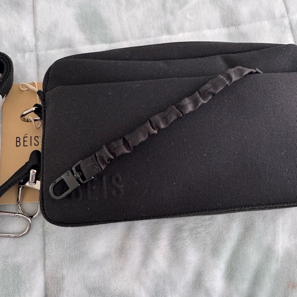 BEIS Black Travel Crossbody Bag - Picture 2 of 5